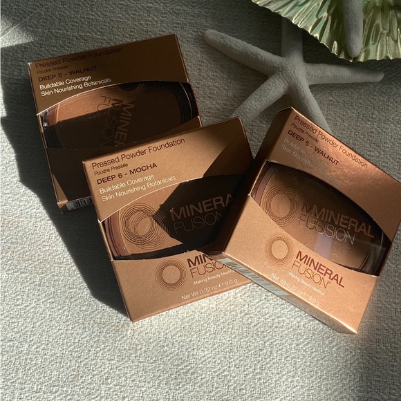 Mineral Fusion Pressed Powder Foundation, Deep 5 - Picture 2 of 12